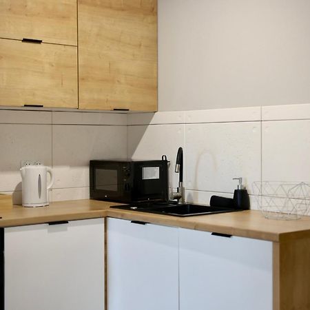 Capital Towers Scenique Apartment Rzeszow Luaran gambar