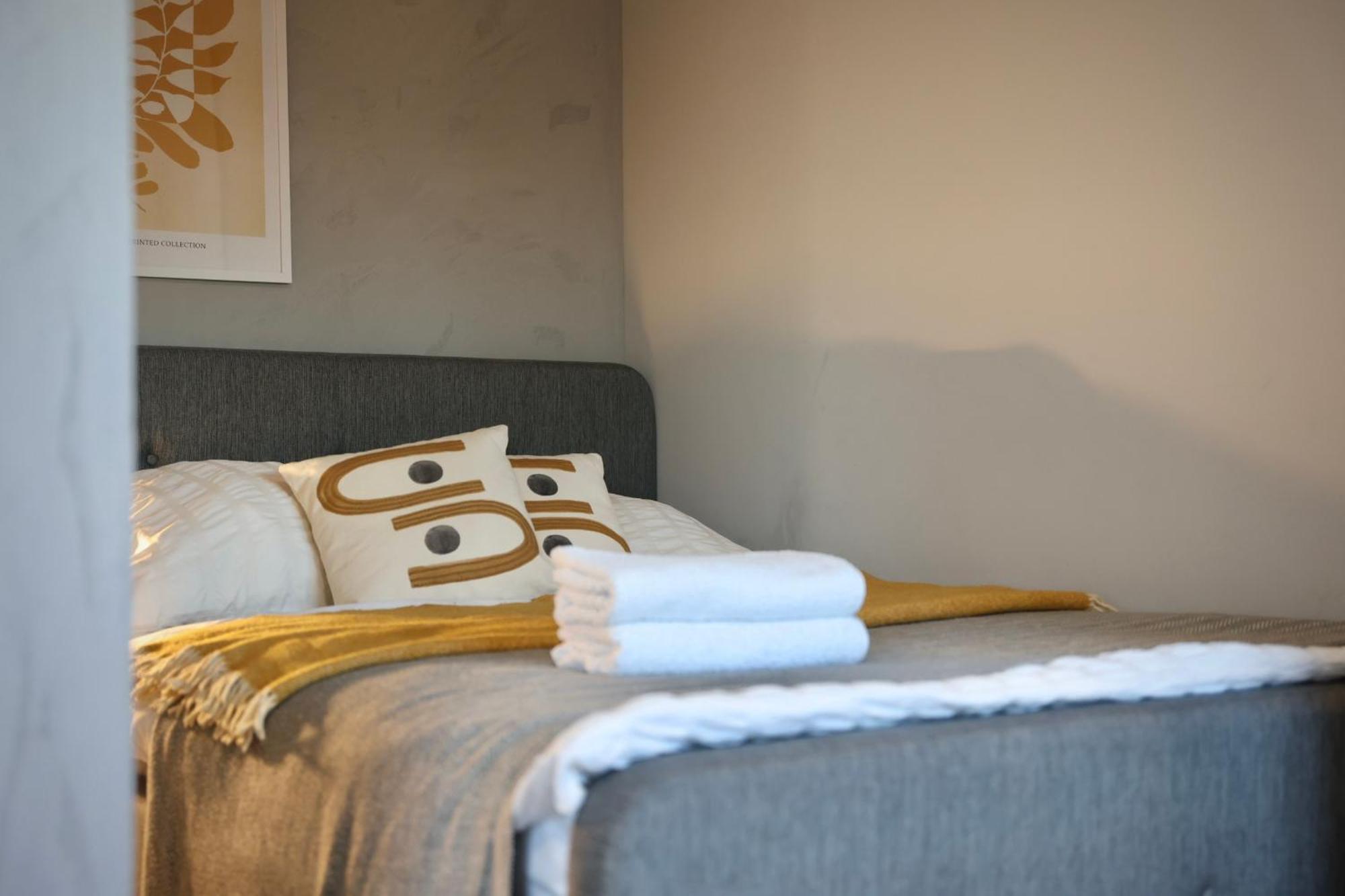 Capital Towers Scenique Apartment Rzeszow Luaran gambar