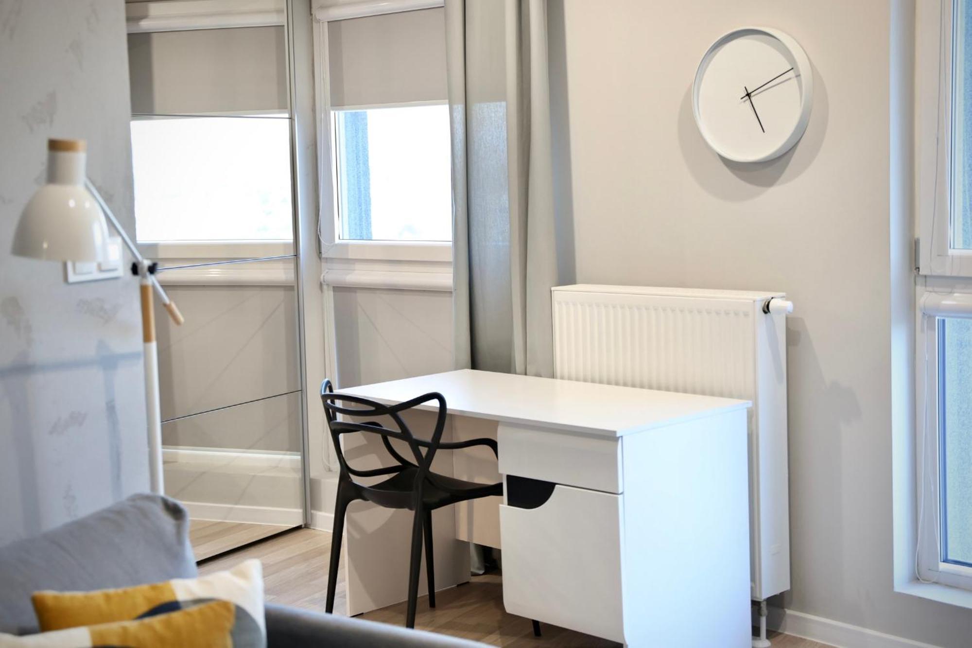 Capital Towers Scenique Apartment Rzeszow Luaran gambar