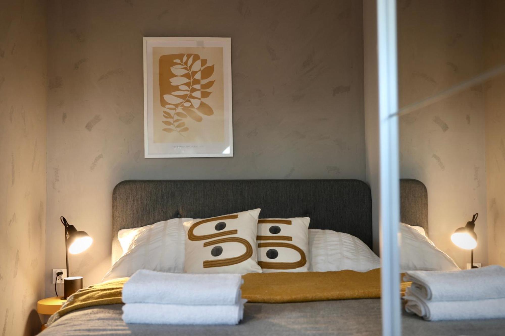 Capital Towers Scenique Apartment Rzeszow Luaran gambar