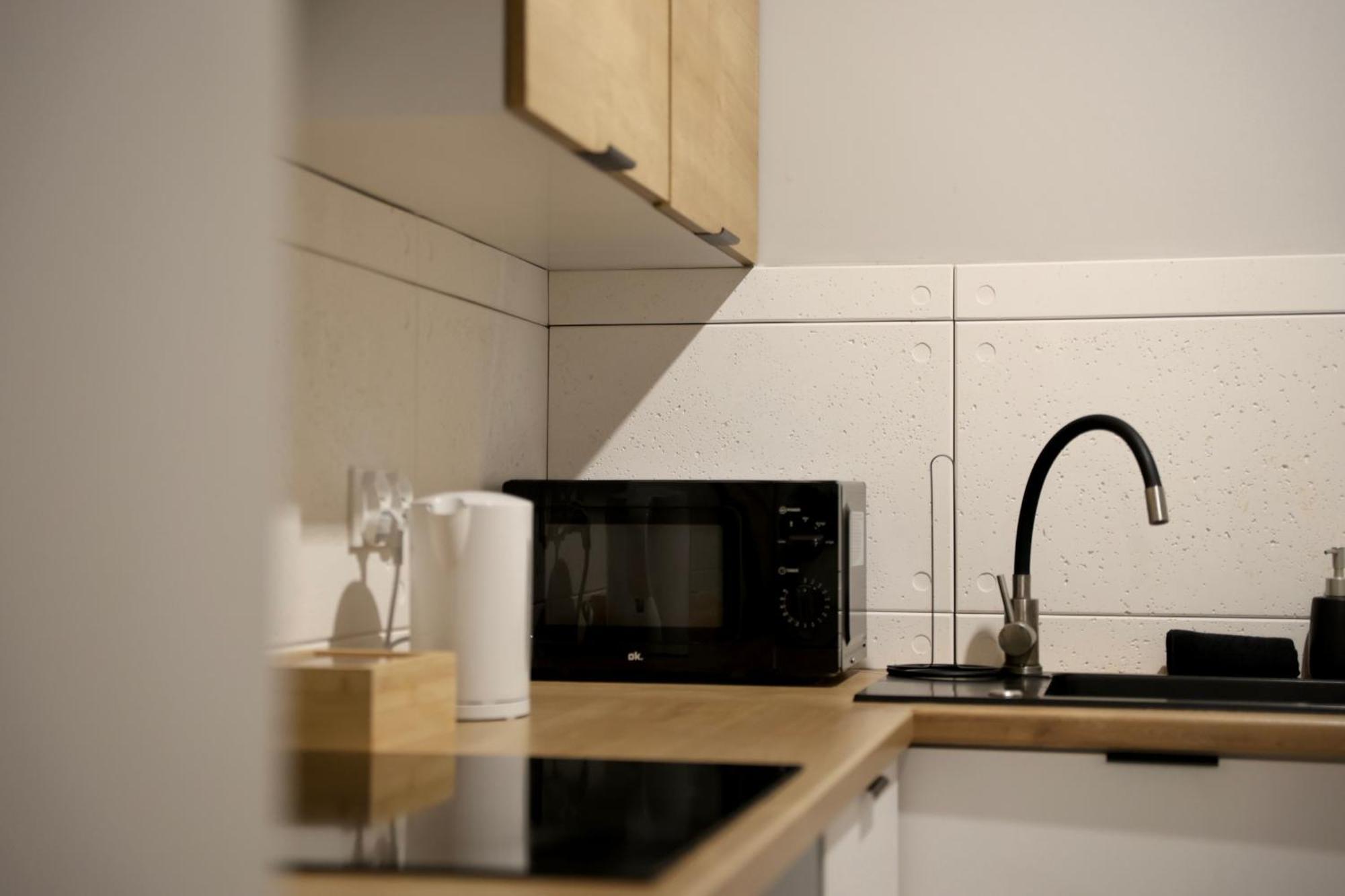 Capital Towers Scenique Apartment Rzeszow Luaran gambar
