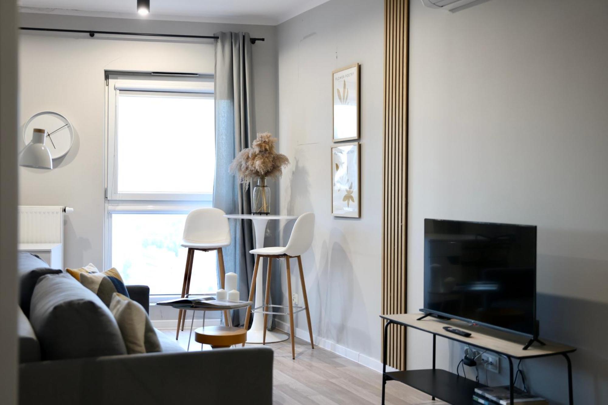 Capital Towers Scenique Apartment Rzeszow Luaran gambar